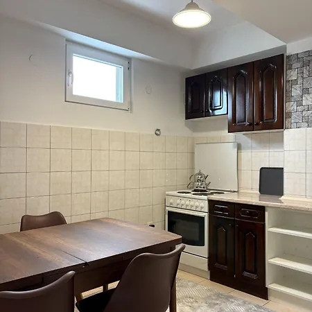 Apartment Dream Home-modern,familyheaven,bus Station *