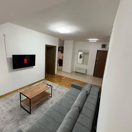Apartment Dream Home-modern,familyheaven,bus Station Skopje