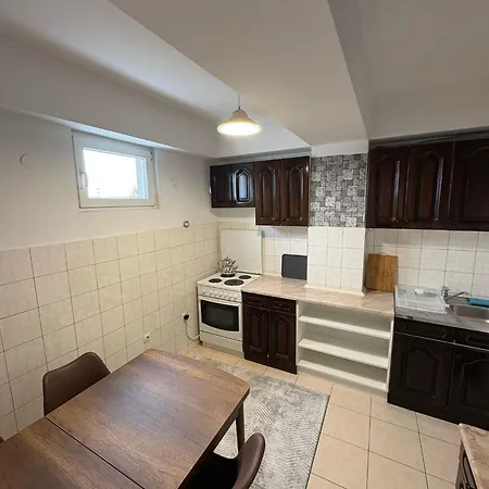 Dream Home-modern,familyheaven,bus Station *