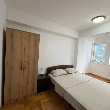 Apartment Dream Home-modern,familyheaven,bus Station *