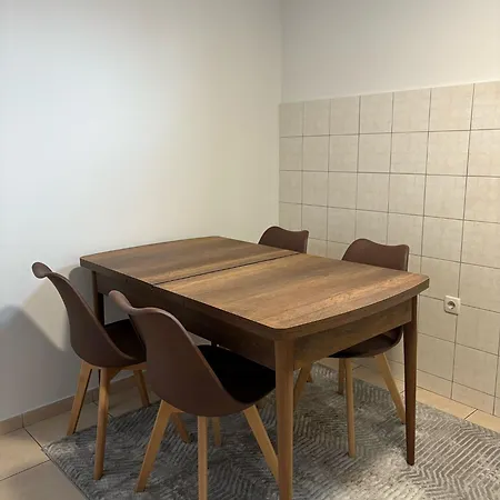 Apartment Dream Home-modern,familyheaven,bus Station Skopje